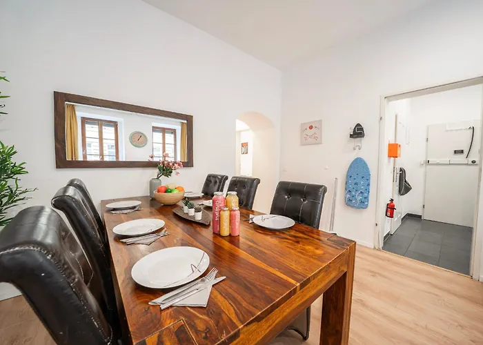 דירה 3 King-size Beds, 15 Min From Hauptbahnhof, Ground Floor וינה