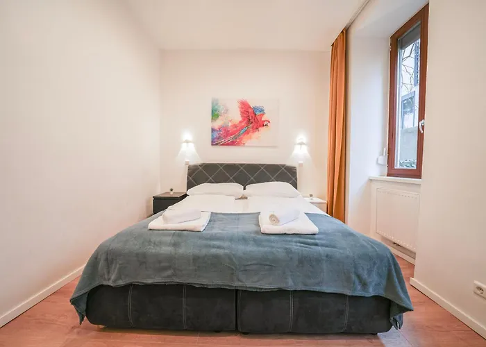 דירה 3 King-size Beds, 15 Min From Hauptbahnhof, Ground Floor *